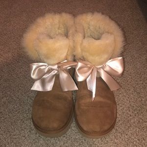 Beautiful Bow Uggs